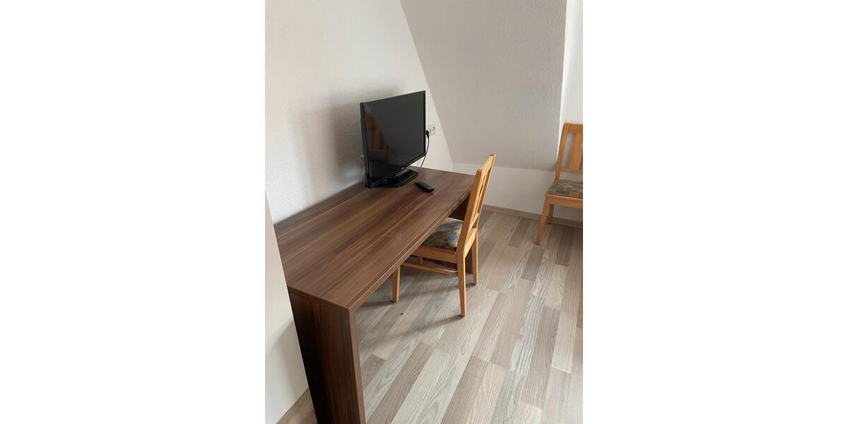 Wohnen auf Zeit Reutlingen Orschel-Hagen - 1 Zimmer, 20 m&sup2;, 500&euro; | Angebot:26387770