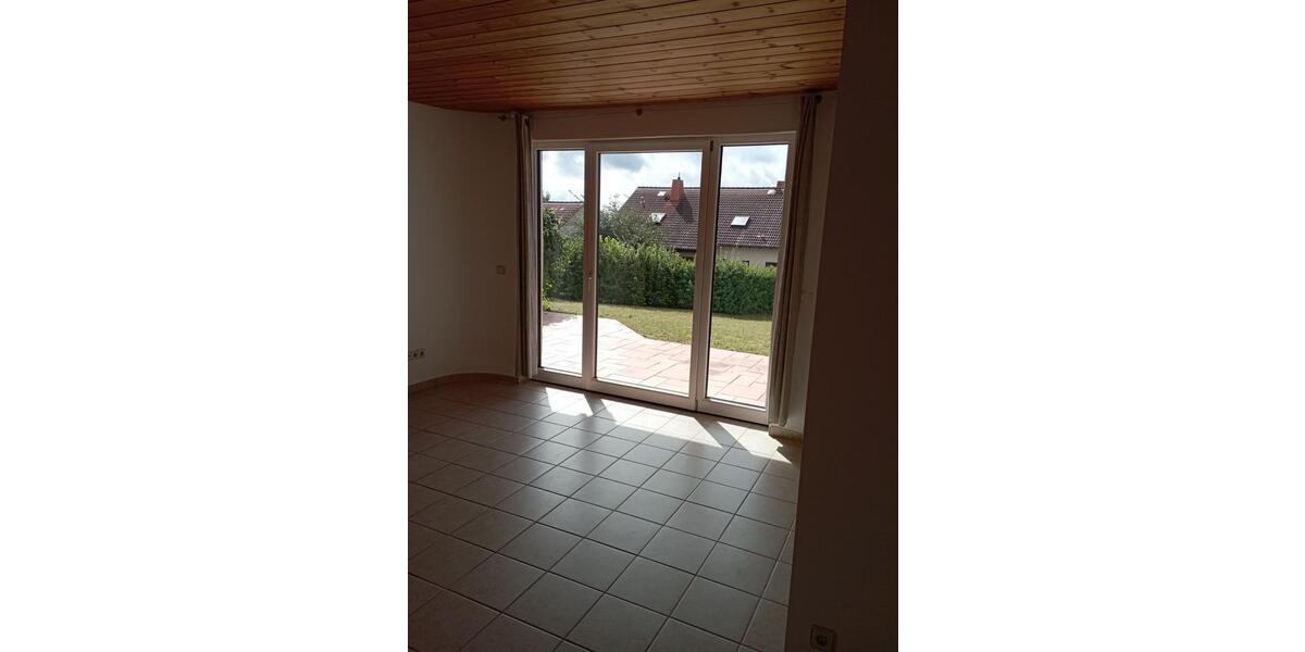 Erdgeschoßwohnung Hallstadt - 3 Zimmer, 83 m&sup2;, 880&euro; | Angebot:26491300