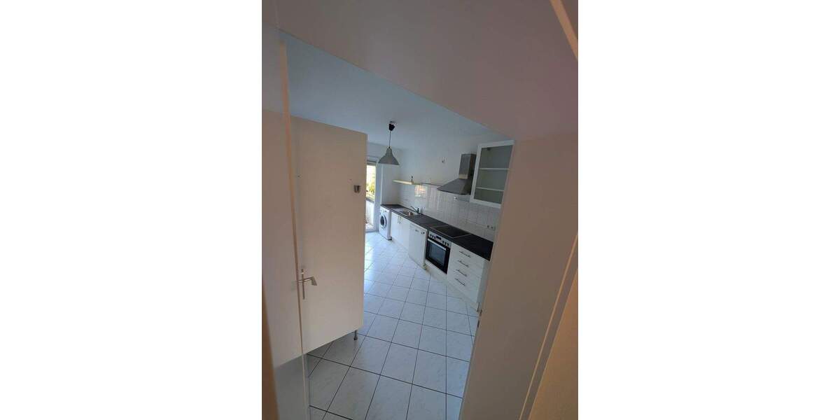 Etagenwohnung Baden-Baden Innenstadt - 3 Zimmer, 90 m&sup2;, 1.100&euro; | Angebot:25096076