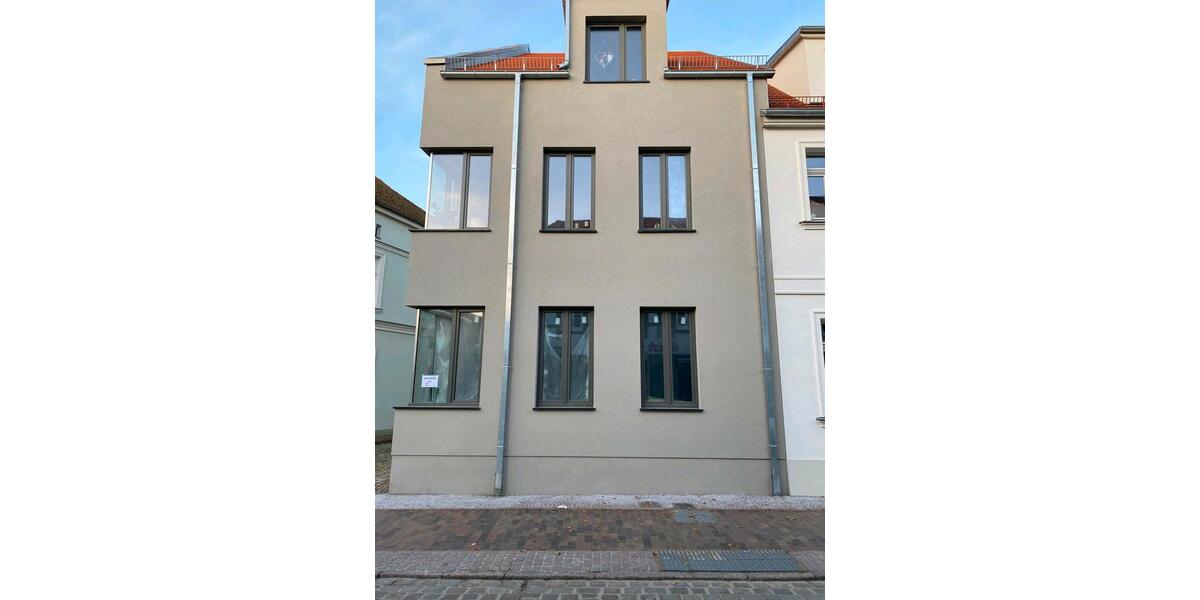 Etagenwohnung Malchin - 4 Zimmer, 142 m&sup2;, 1.410&euro; | Angebot:23689554