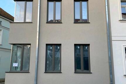 Wohnung Malchin - 4 Zimmer, 142 m&sup2;, 1.410&euro; | Angebot:23689554