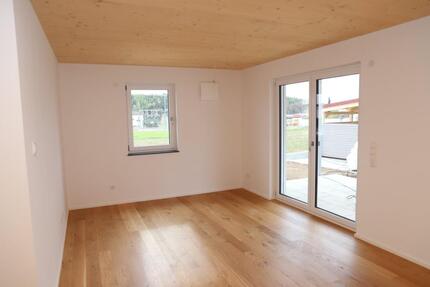 Wohnung Gunzenhausen - 3 Zimmer, 77 m&sup2;, 1.000&euro; | Angebot:24875632