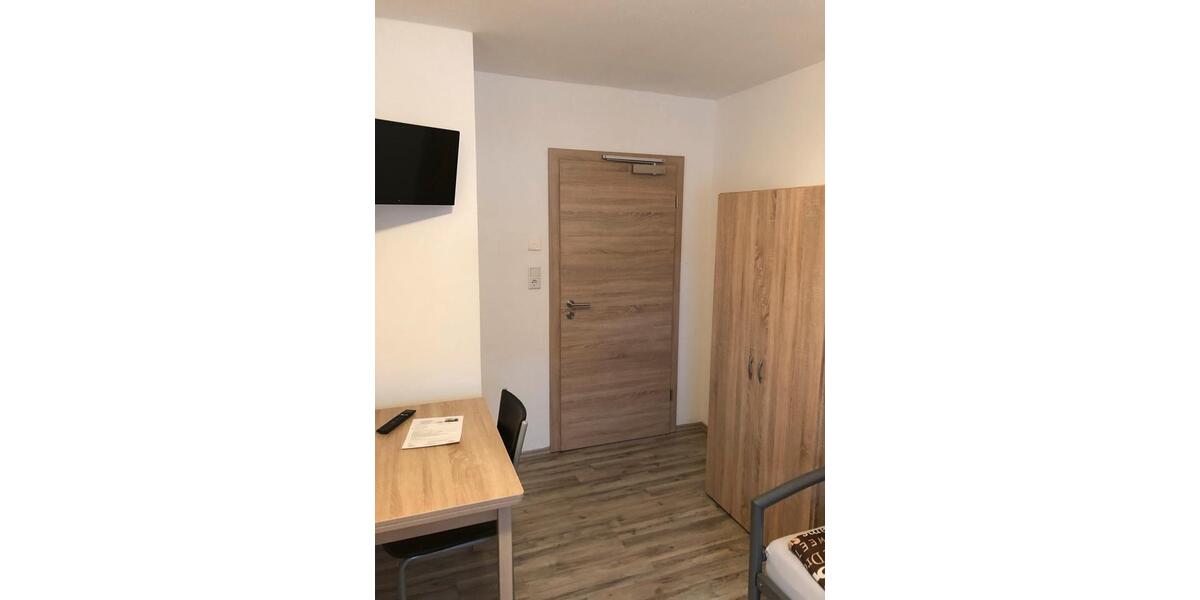 Etagenwohnung Oberhausen - 1 Zimmer, 20 m&sup2;, 290&euro; | Angebot:26608637