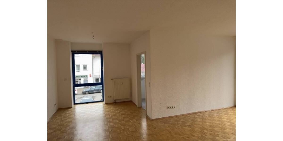 Etagenwohnung Gotha - 2 Zimmer, 66 m&sup2;, 561&euro; | Angebot:26766740