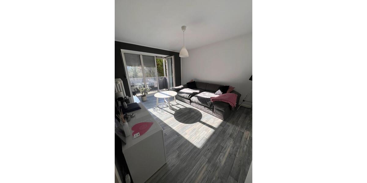 Erdgeschoßwohnung Langenpreising - 3 Zimmer, 61 m&sup2;, 429&euro; | Angebot:25270347