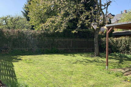 4 Raum Wohnung EG 119 m² mit eigenem Garten und Kaminofen mitten in Zeulenroda