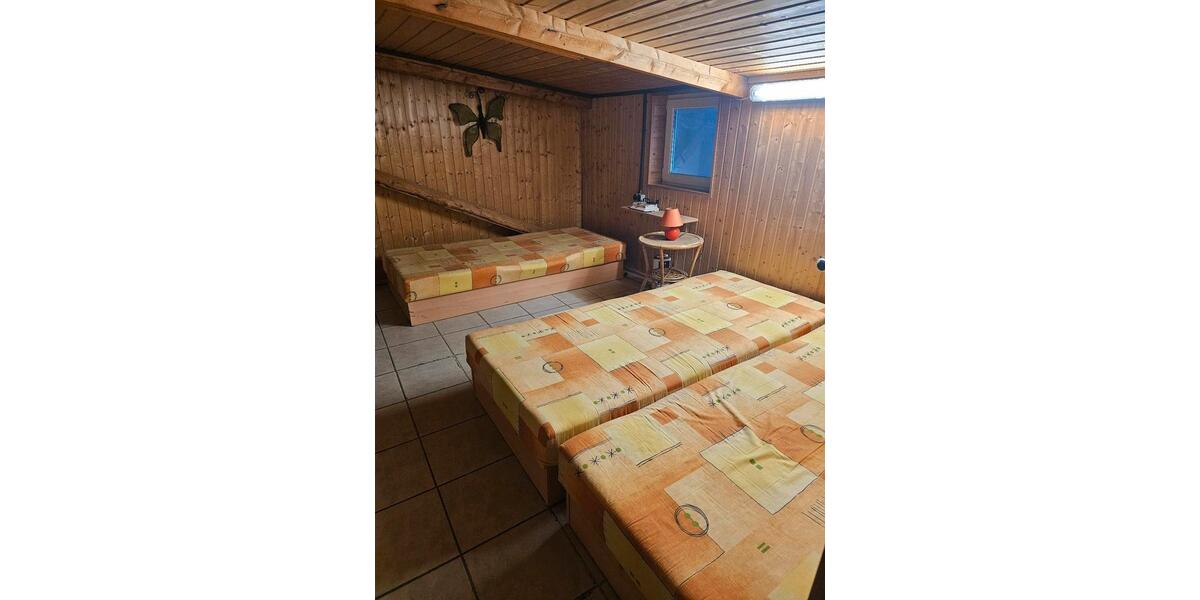 Dachgeschoßwohnung Nickenich - 3 Zimmer, 65 m&sup2;, 650&euro; | Angebot:24740307