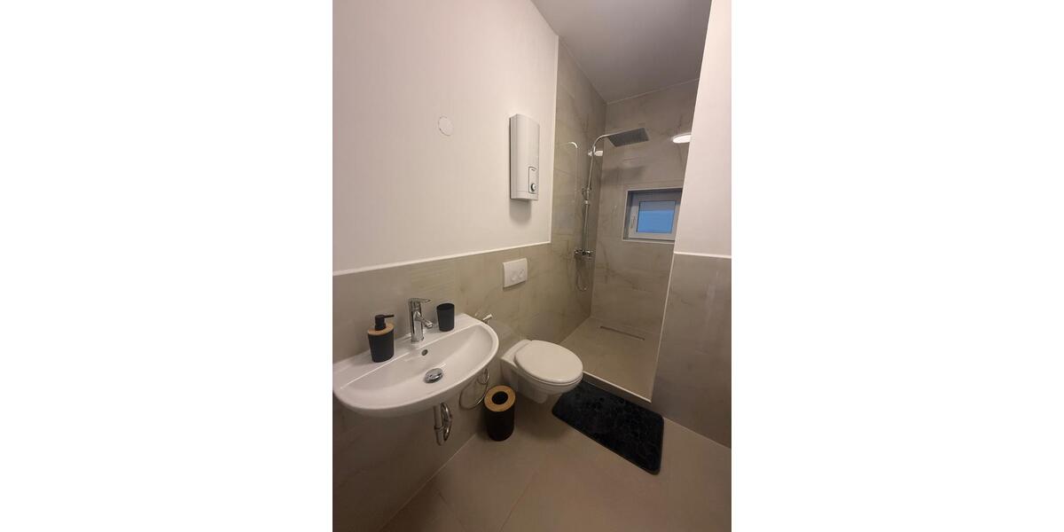 Wohnen auf Zeit Essen Stadtbezirk III - 10 Zimmer, 60 m&sup2;, 10&euro; | Angebot:25644544