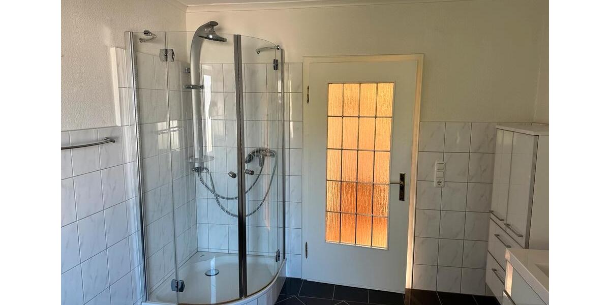 Etagenwohnung Preußisch Oldendorf - 10 Zimmer, 187 m&sup2;, 1.650&euro; | Angebot:26428321