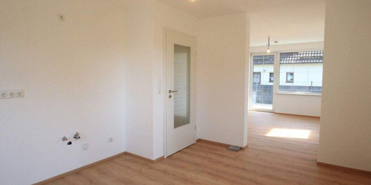 Etagenwohnung Krumbach - 4 Zimmer, 76 m&sup2;, 880&euro; | Angebot:25878389