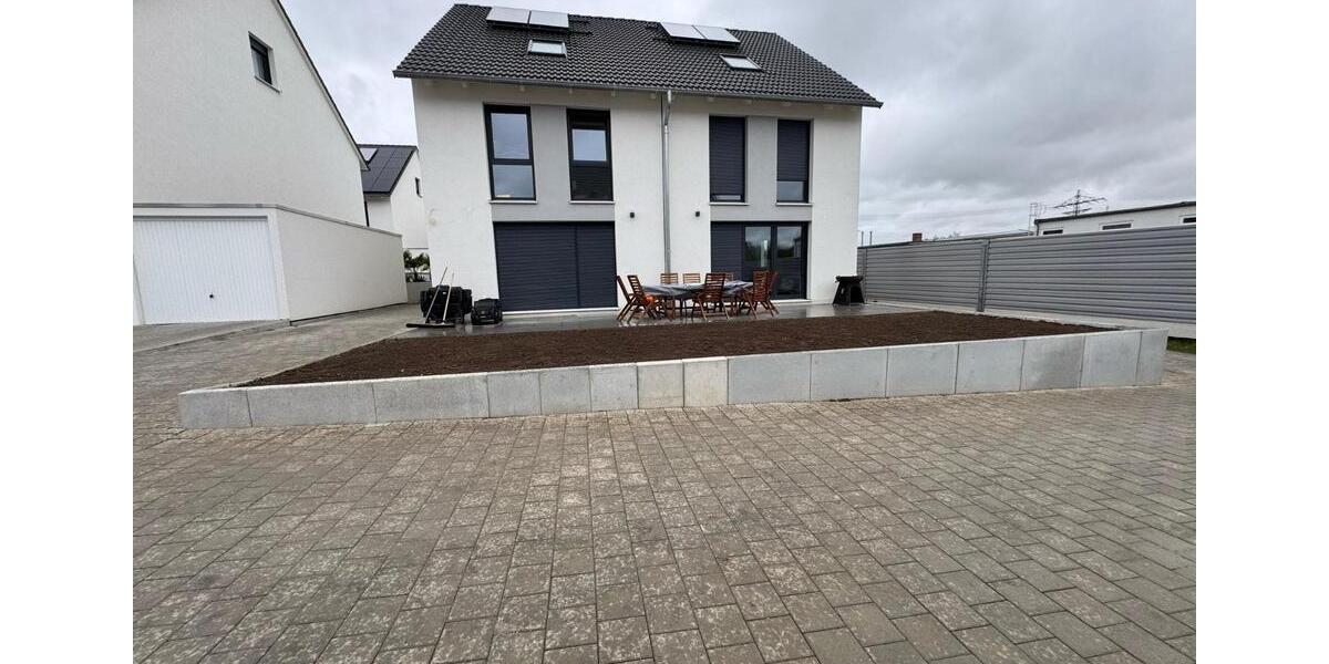 Doppelhaushälfte Rheinfelden (Baden) - 5 Zimmer, 135 m&sup2;, 2.200&euro; | Angebot:24690522