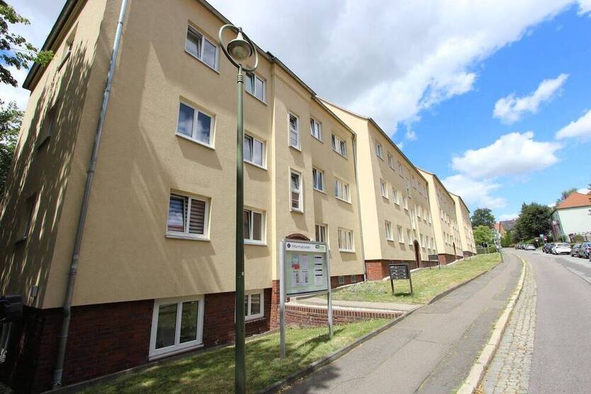 Geräumige 2-Raum Wohnung im beliebten Dichterviertel!