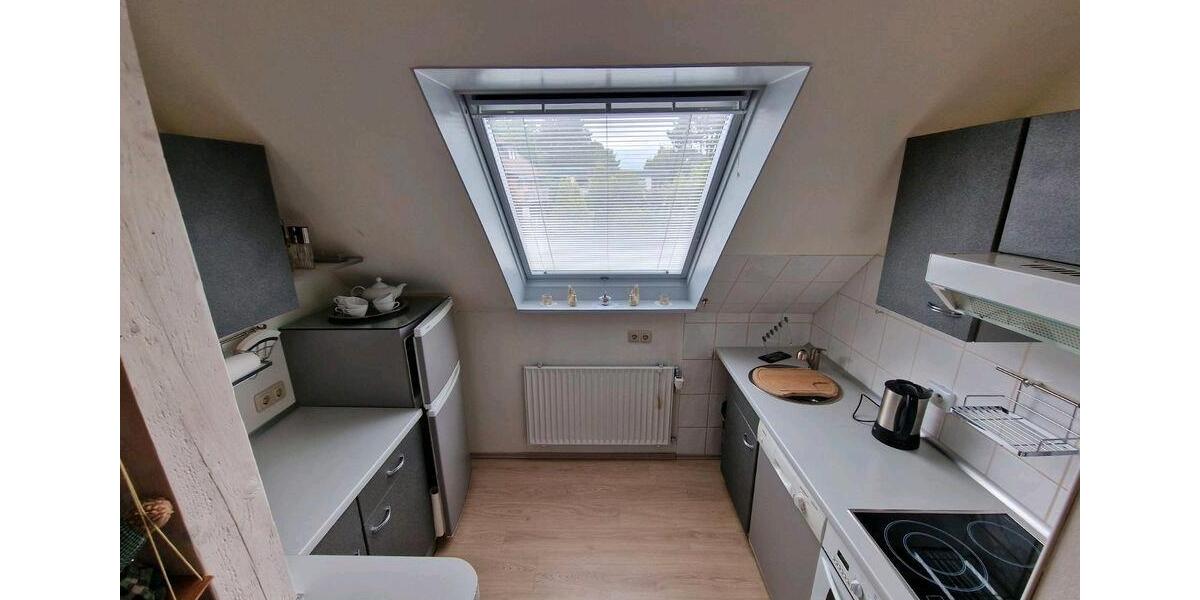 Dachgeschoßwohnung Bremerhaven Lehe - 2 Zimmer, 104 m&sup2;, 720&euro; | Angebot:26620955