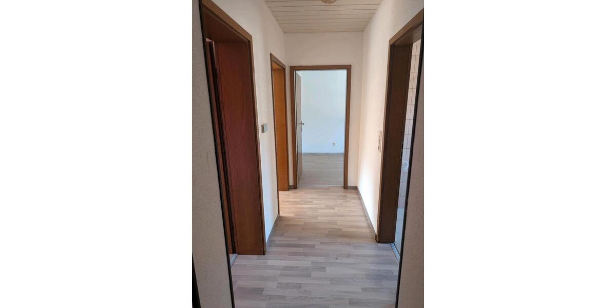 Etagenwohnung Butzbach - 4 Zimmer, 108 m&sup2;, 1.150&euro; | Angebot:25934564