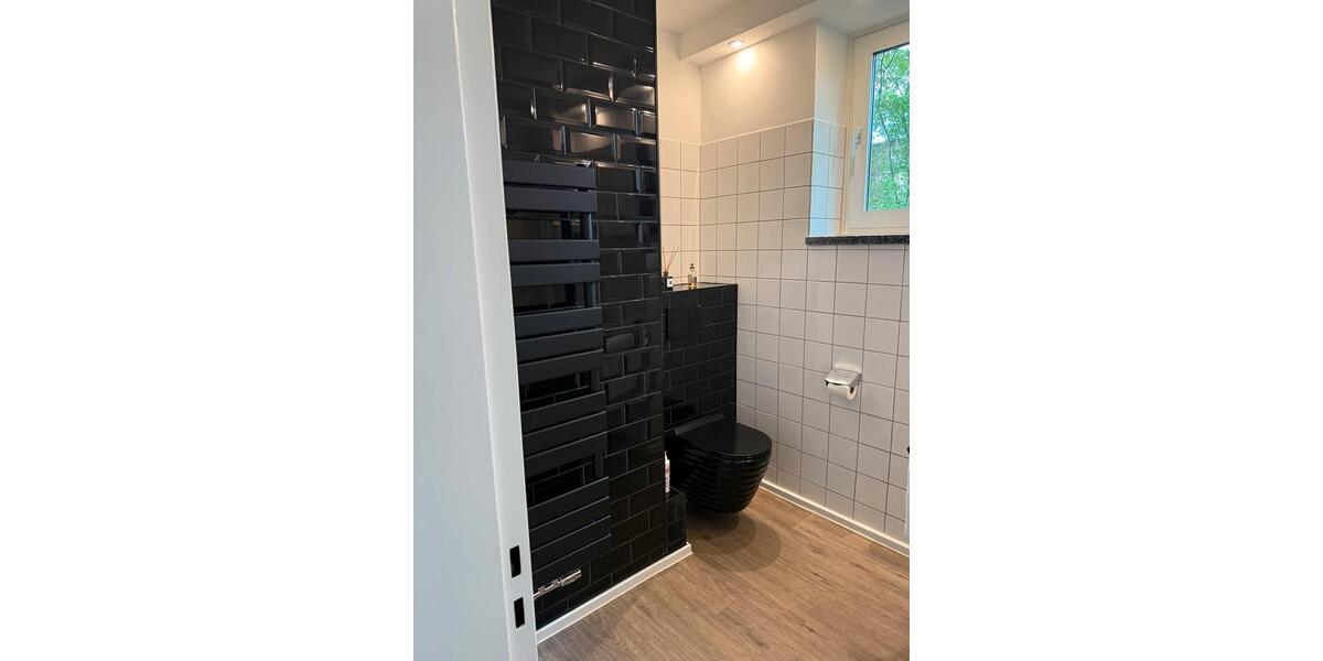 Hochparterre Düsseldorf Stadtbezirk 8 - 1 Zimmer, 42 m&sup2;, 950&euro; | Angebot:26679381