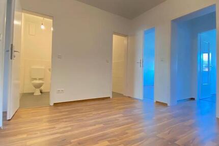 *** ERSTBEZUG NACH SANIERUNG *** Sehr helle 3-Zimmer-Wohnung *** Zentrale Lage in Marl-Drewer *** zimmer