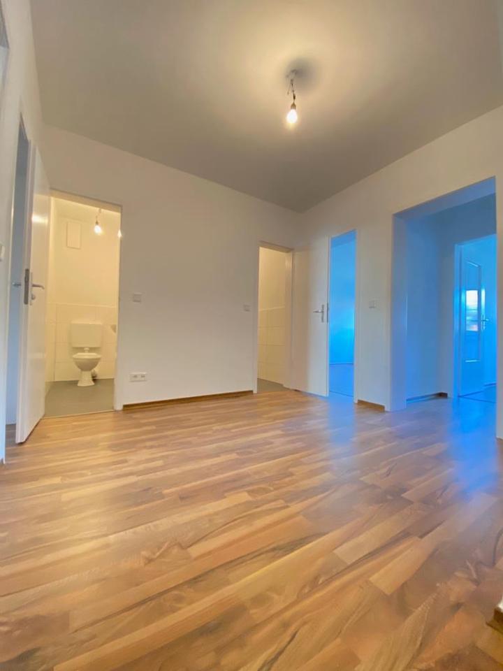 *** ERSTBEZUG NACH SANIERUNG *** Sehr helle 3-Zimmer-Wohnung *** Zentrale Lage in Marl-Drewer *** zimmer