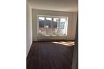 Renovierte 2- Zimmer- Wohnung in zentraler Lage
