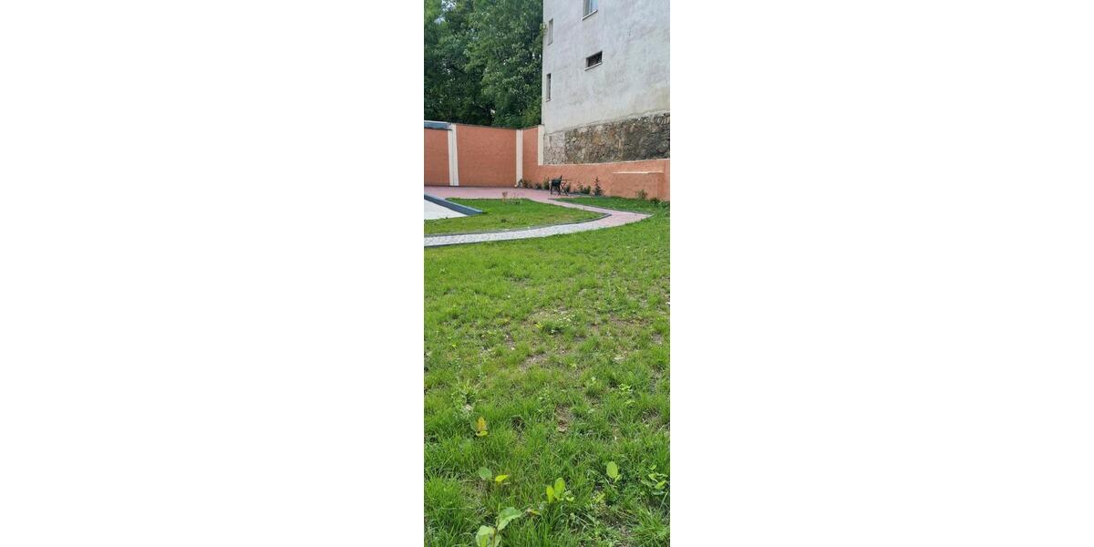 Erdgeschoßwohnung Plauen - 4 Zimmer, 110 m&sup2;, 700&euro; | Angebot:24804299