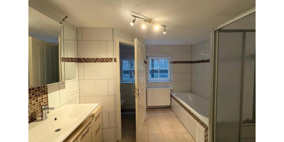 Etagenwohnung Dinkelsbühl - 5 Zimmer, 107 m&sup2;, 1.300&euro; | Angebot:26546169
