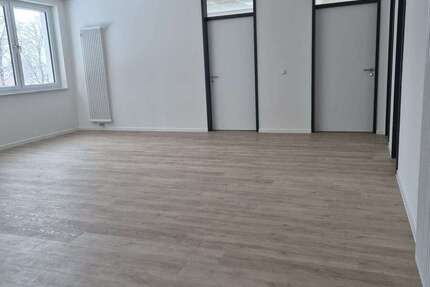 Gewerbeobjekt Hildesheim Drispenstedt - 1.700&euro; | Angebot:24979415