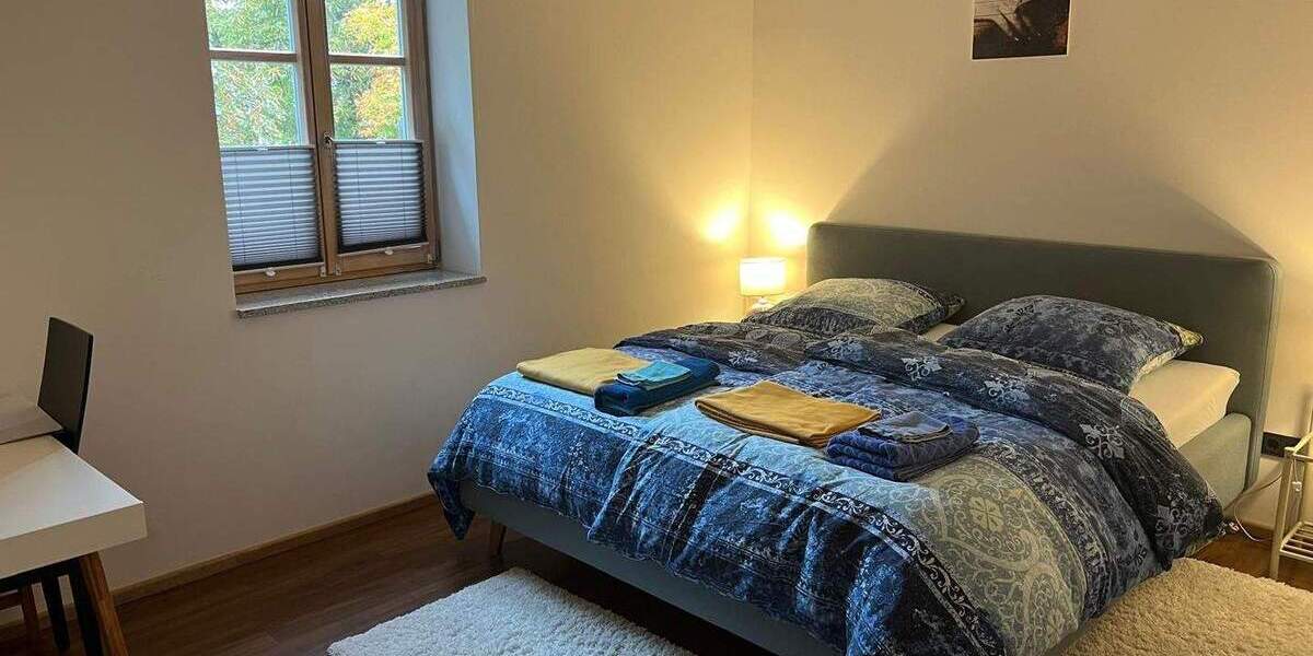 Etagenwohnung Waal Emmenhausen - 4 Zimmer, 136 m&sup2;, 1.300&euro; | Angebot:24341495
