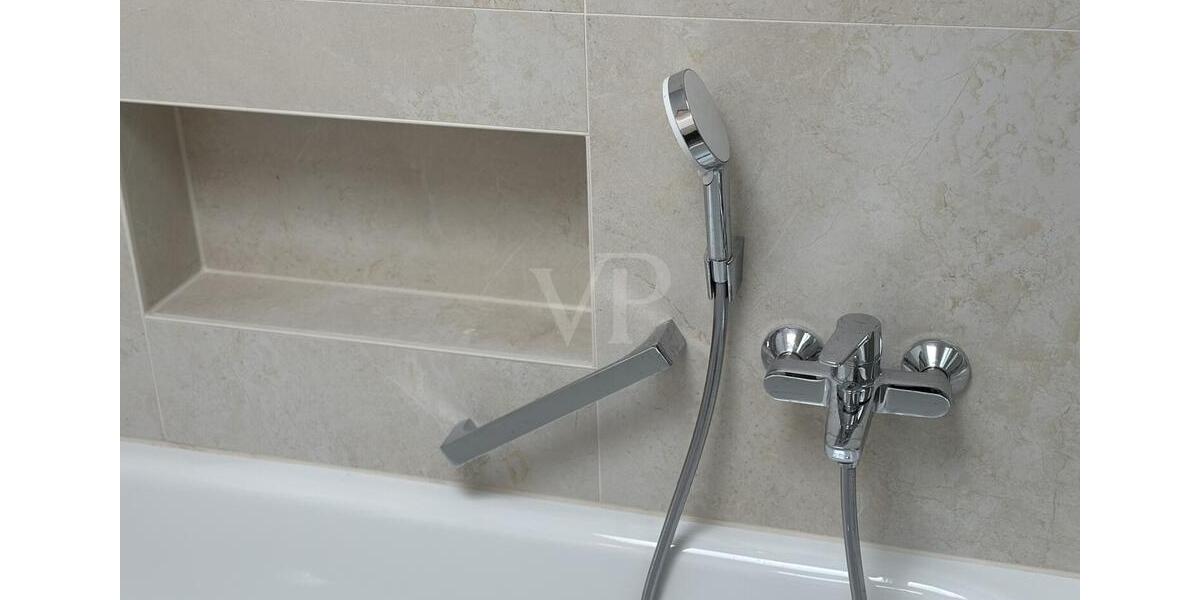 Dachgeschoßwohnung Dresden Neustadt - 2 Zimmer, 52 m&sup2;, 930&euro; | Angebot:25959979