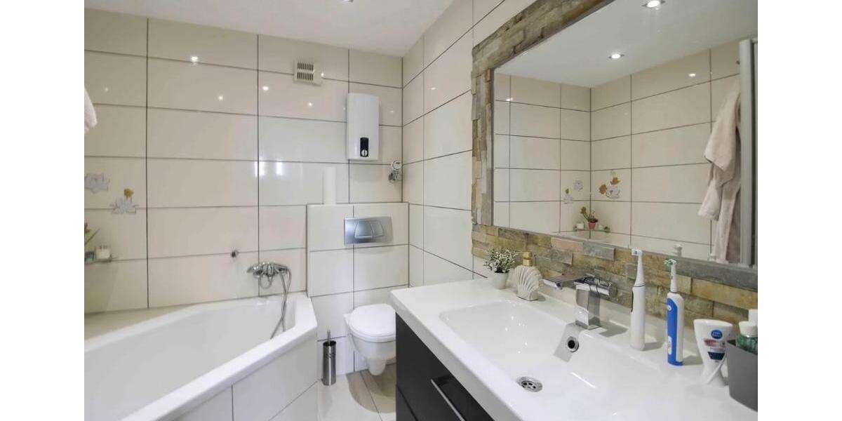 Möblierte 3-Zimmer-Wohnung mit Balkon 3 zimmer