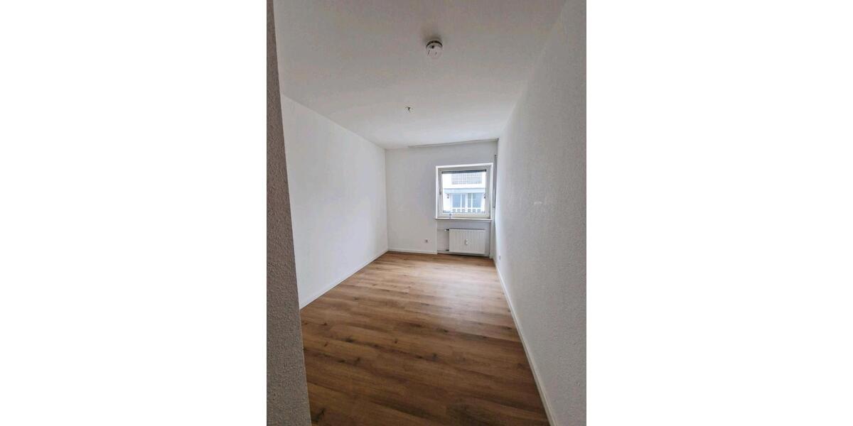 4 Zimmer 117 m2 Erdgeschoss Wohnung zu Vermieten 4 zimmer