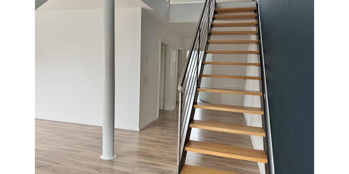 Dachgeschoßwohnung Rheda-Wiedenbrück Wiedenbrück - 3 Zimmer, 92 m&sup2;, 1.000&euro; | Angebot:26338400