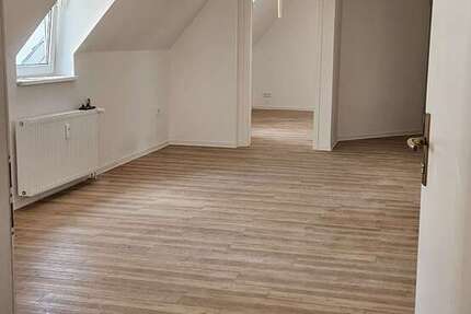 Wohnung zum Mieten in Strausberg 1.199 € 117.04 m² 4 zimmer