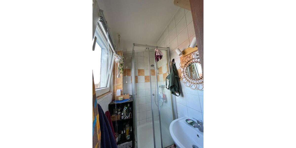 Dachgeschoßwohnung Kiel Südfriedhof - 1 Zimmer, 19 m&sup2;, 349&euro; | Angebot:25933896