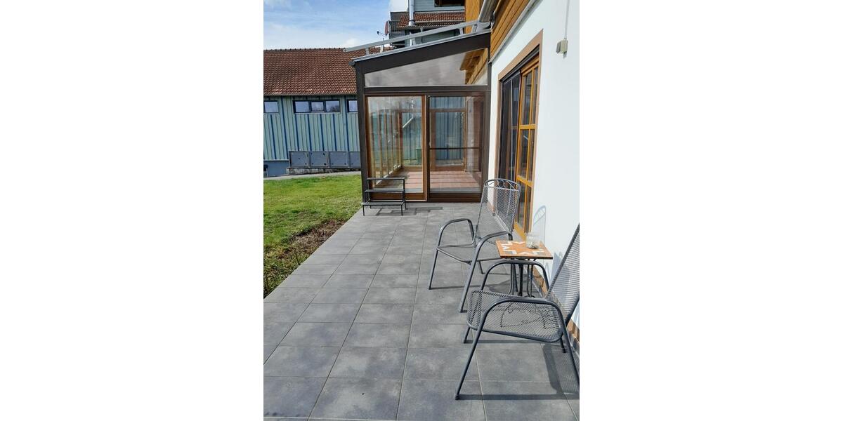 Wohnen auf Zeit Hunderdorf - 3 Zimmer, 165 m&sup2;, 685&euro; | Angebot:26285336