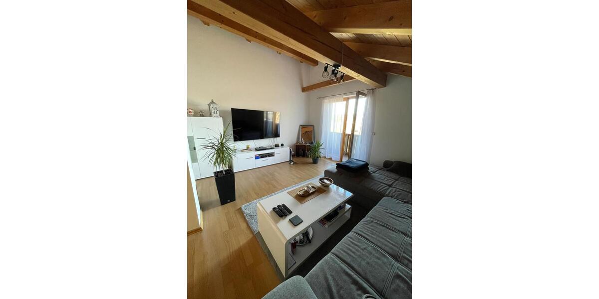 Dachgeschoßwohnung Viechtach - 2 Zimmer, 58 m&sup2;, 490&euro; | Angebot:26232066