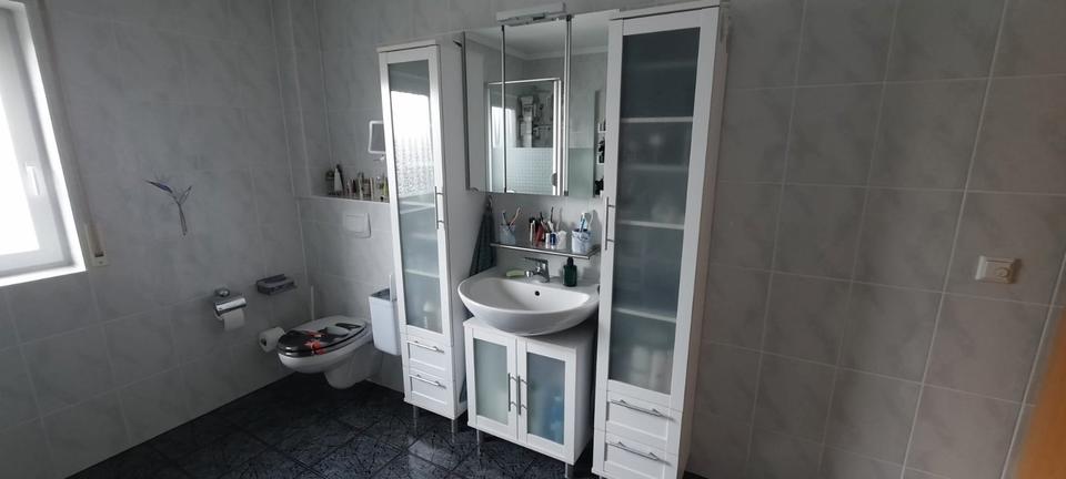 Etagenwohnung Bad Camberg - 4 Zimmer, 114 m&sup2;, 1.350&euro; | Angebot:26506872