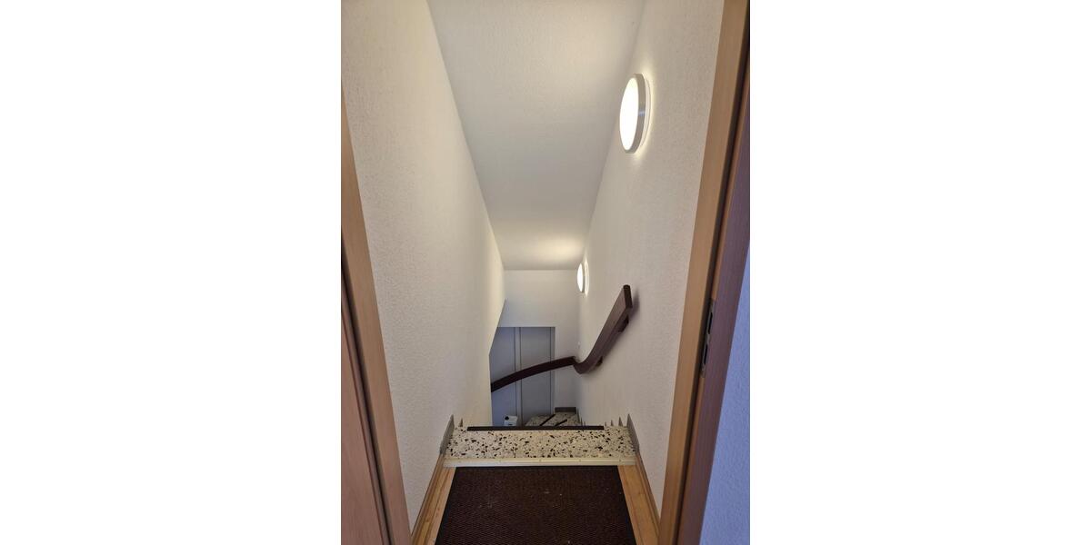 Dachgeschoßwohnung Lunden - 2 Zimmer, 48 m&sup2;, 500&euro; | Angebot:26606236