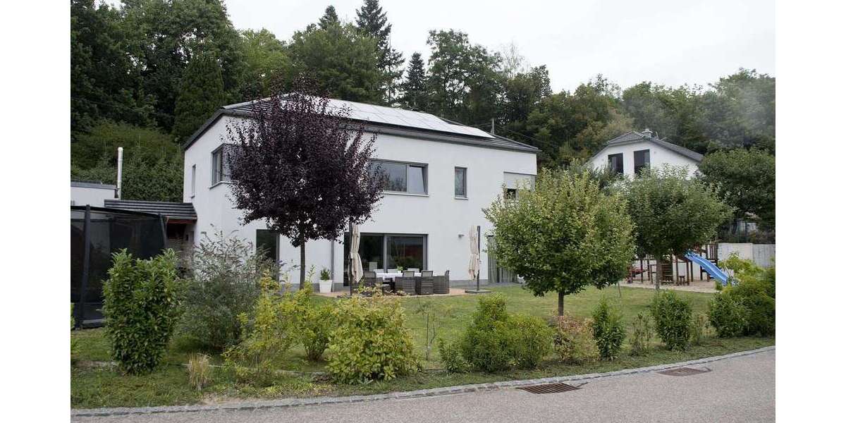Einfamilienhaus Gablingen - 5 Zimmer, 200 m&sup2;, 2.900&euro; | Angebot:26759736