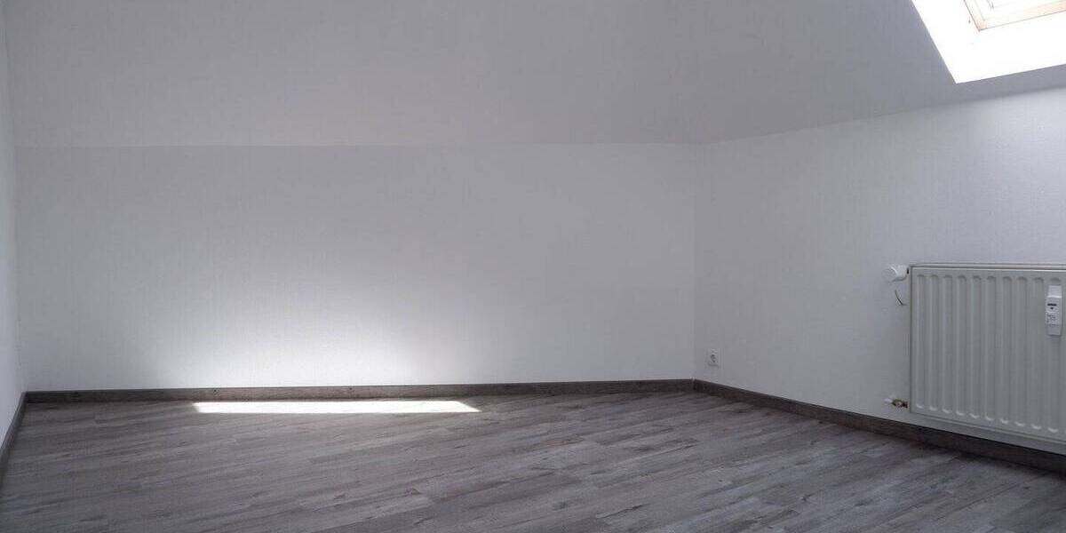 Etagenwohnung Wilkau-Haßlau Haßlau - 4 Zimmer, 105 m&sup2;, 830&euro; | Angebot:25897497