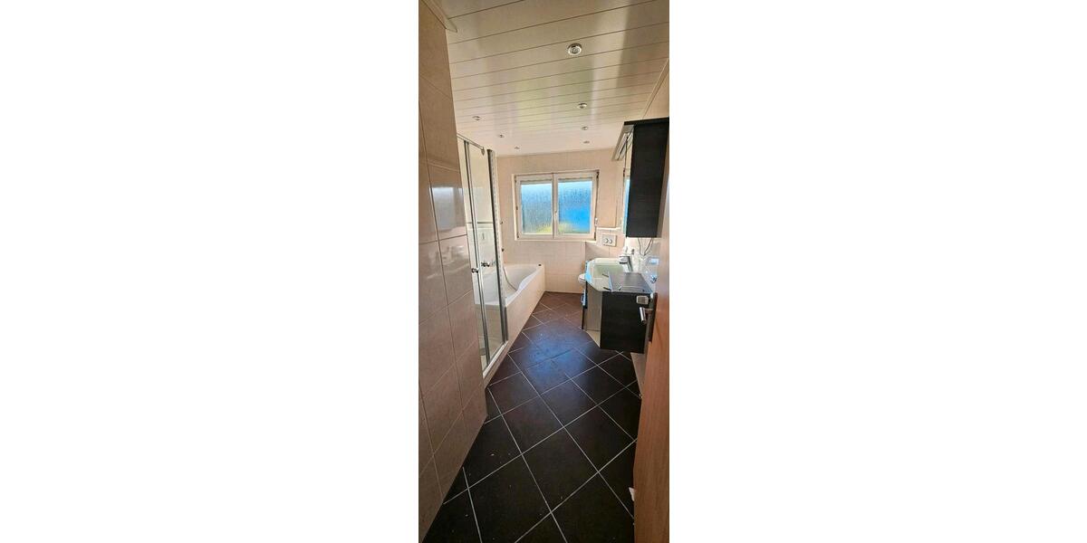 Dachgeschoßwohnung Oestrich-Winkel Winkel - 4 Zimmer, 86 m&sup2;, 1.300&euro; | Angebot:26286549