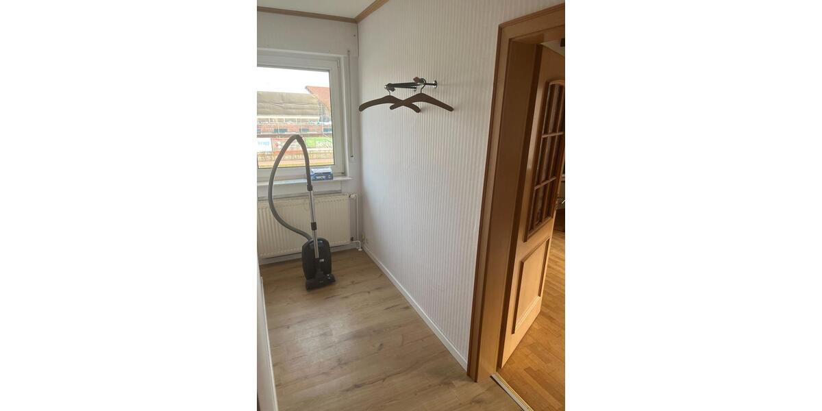 Etagenwohnung Dinklage - 9 Zimmer, 130 m&sup2;, 1.150&euro; | Angebot:25879934