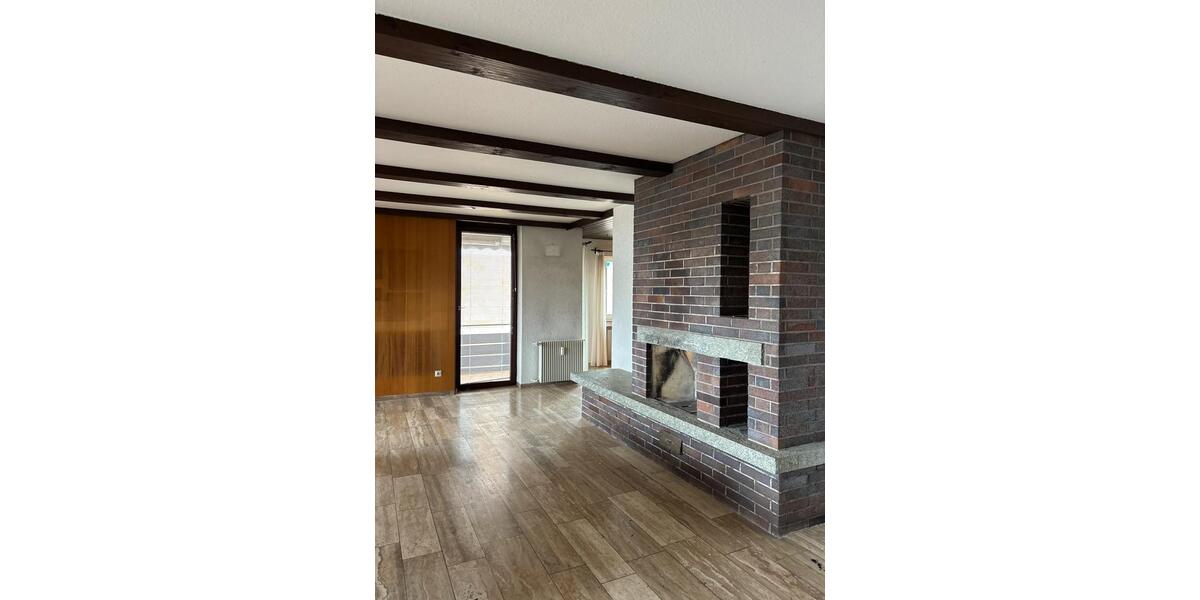 Hochparterre Villingen-Schwenningen Schwenningen - 4 Zimmer, 144 m&sup2;, 1.350&euro; | Angebot:25919088