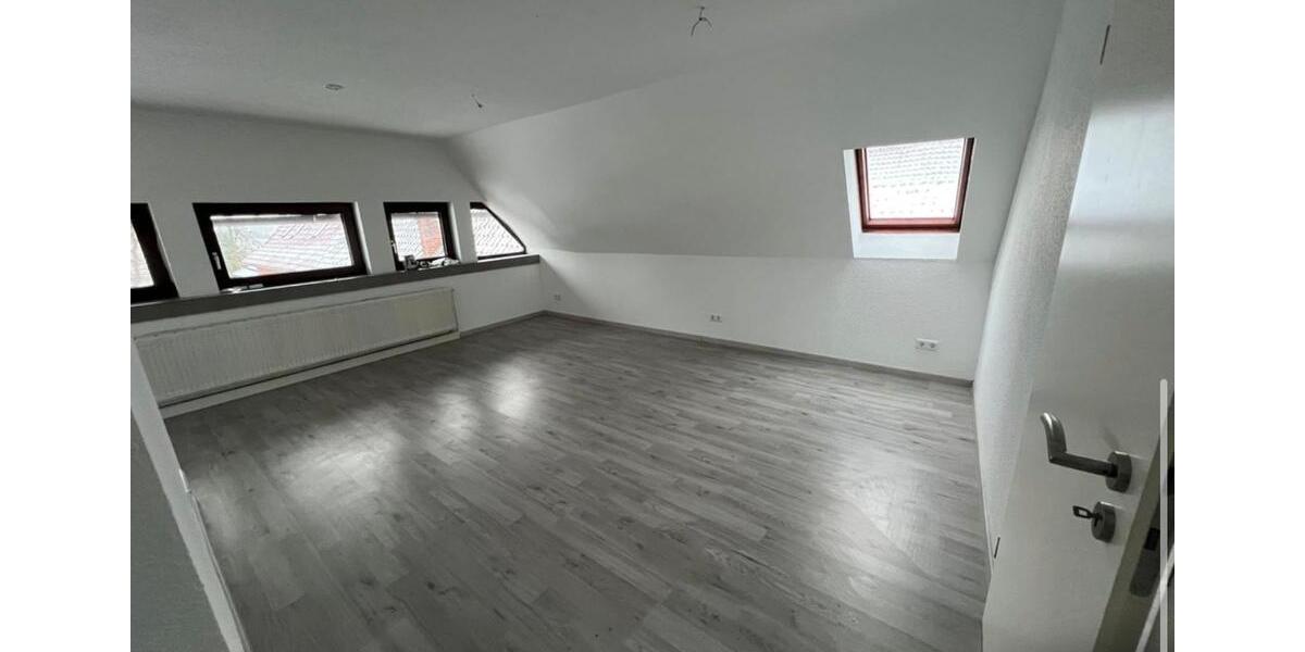 Dachgeschoßwohnung Rodewald - 3 Zimmer, 100 m&sup2;, 950&euro; | Angebot:26387251