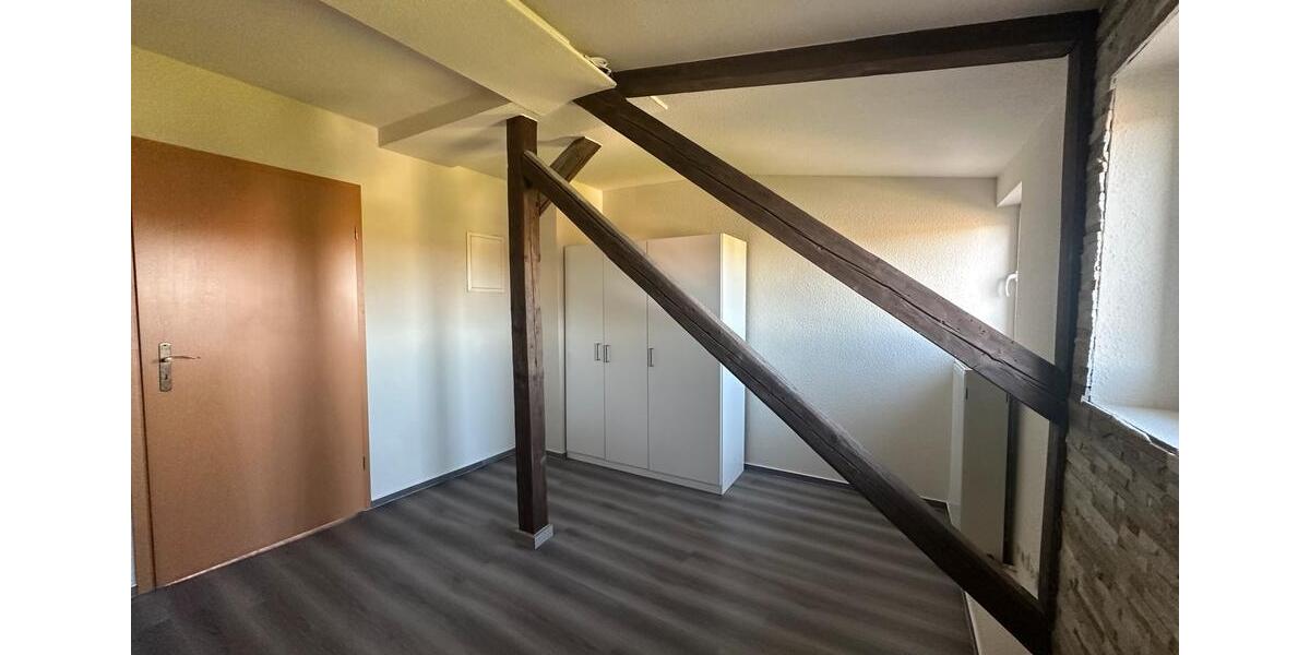 Dachgeschoßwohnung Arnstadt - 3 Zimmer, 80 m&sup2;, 850&euro; | Angebot:26549036