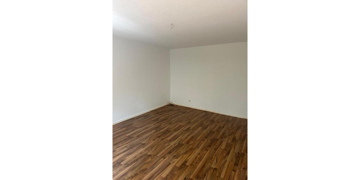 Etagenwohnung Duisburg Hamborn - 2 Zimmer, 65 m&sup2;, 420&euro; | Angebot:26619375