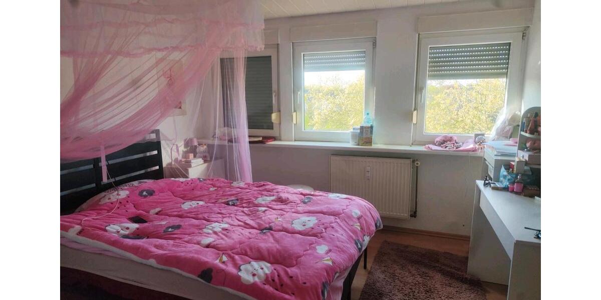 Dachgeschoßwohnung Krefeld Benrad - 2 Zimmer, 55 m&sup2;, 751&euro; | Angebot:26284349