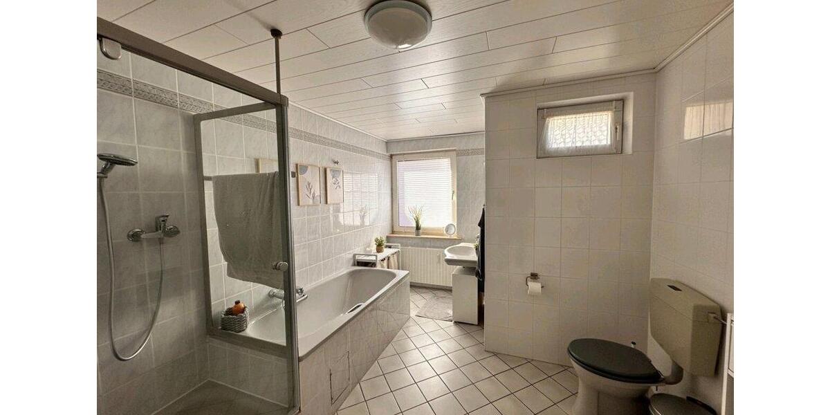 Etagenwohnung Bad Emstal - 765&euro; | Angebot:25993475