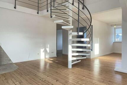 Wohnung Oelsnitz (Vogtland) - 3 Zimmer, 130 m&sup2;, 750&euro; | Angebot:25181811