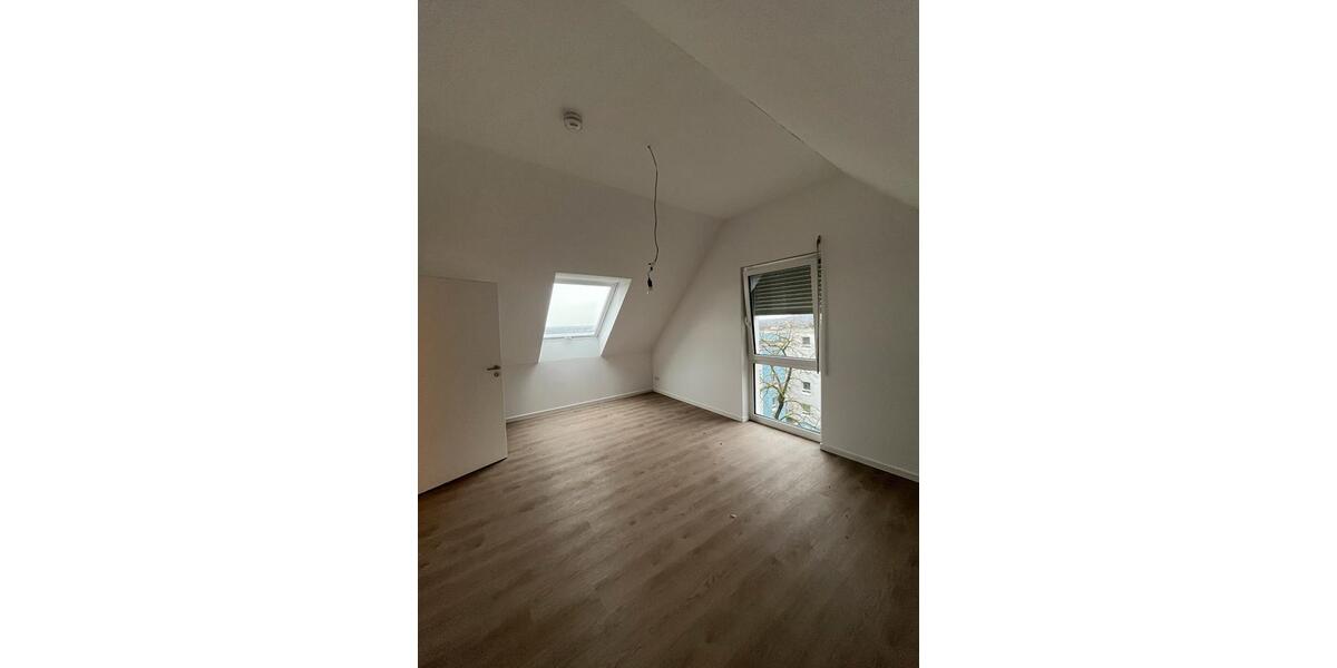 Maisonettenwohnung Bielefeld Brackwede - 3 Zimmer, 145 m&sup2;, 1.500&euro; | Angebot:23615732