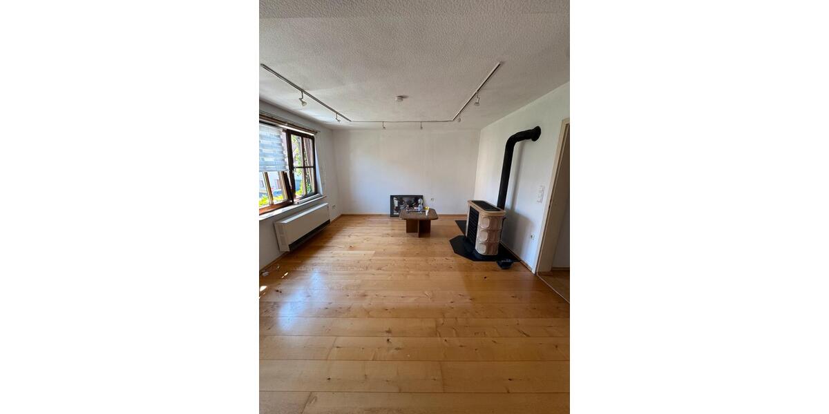 Einfamilienhaus Rottenburg am Neckar - 4 Zimmer, 100 m&sup2;, 1.000&euro; | Angebot:26581930