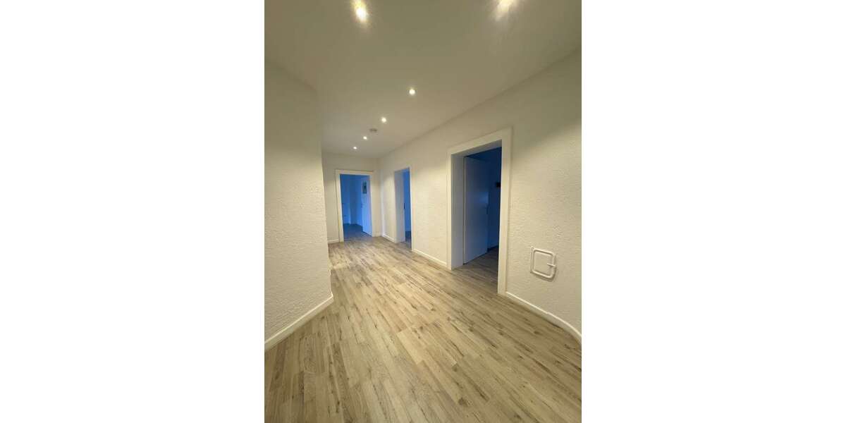 Etagenwohnung Saarbrücken / Malstatt Malstatt - 4 Zimmer, 106 m&sup2;, 800&euro; | Angebot:26290220